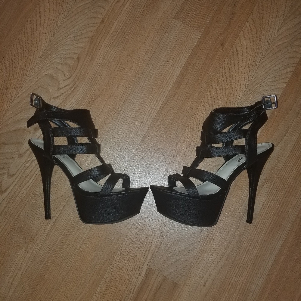 Anne Michelle black platform stilleto heels